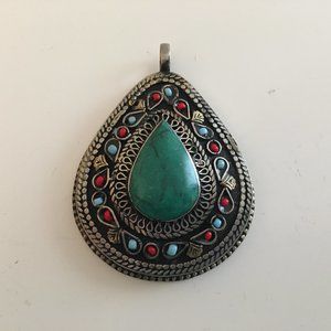 Green Coral Tribal Pendant in Alpaca Silver